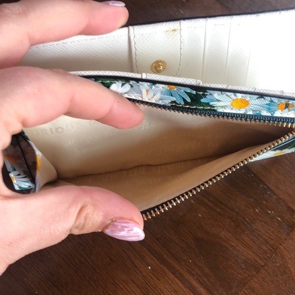 Kate spade wallet - Picture 4 of 4